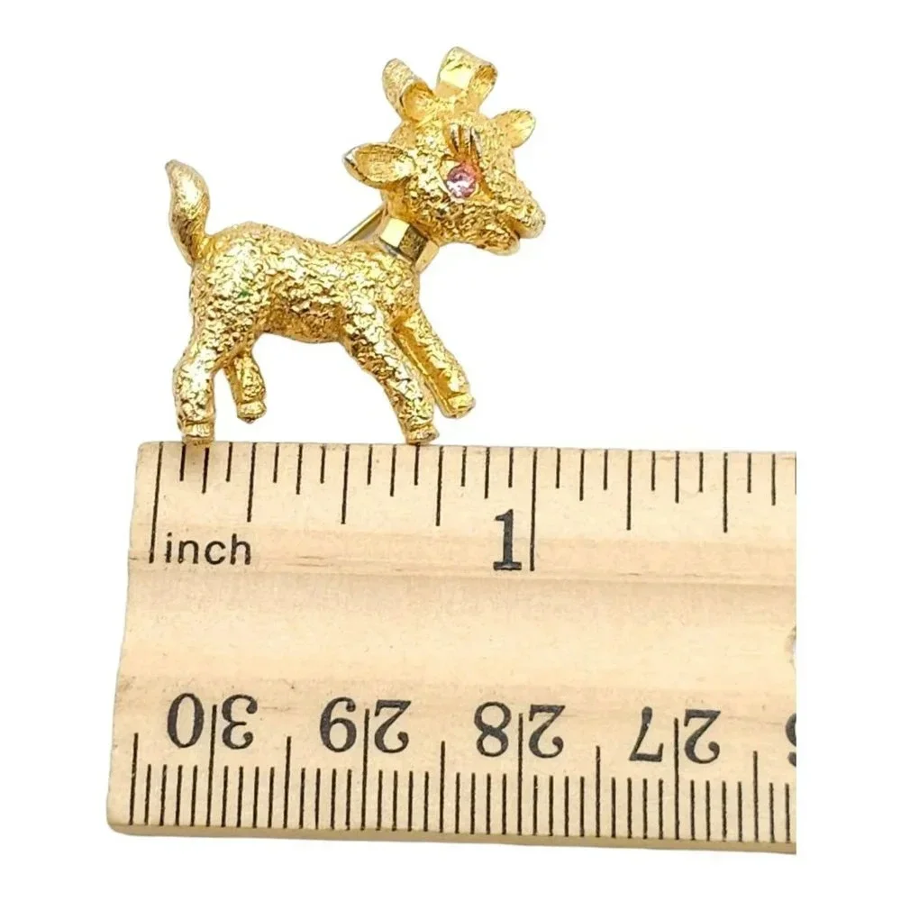 Mamselle Textured Pink Eye Lamb Sheep Bow Tie Brooch Pin Gold Tone Vintage
